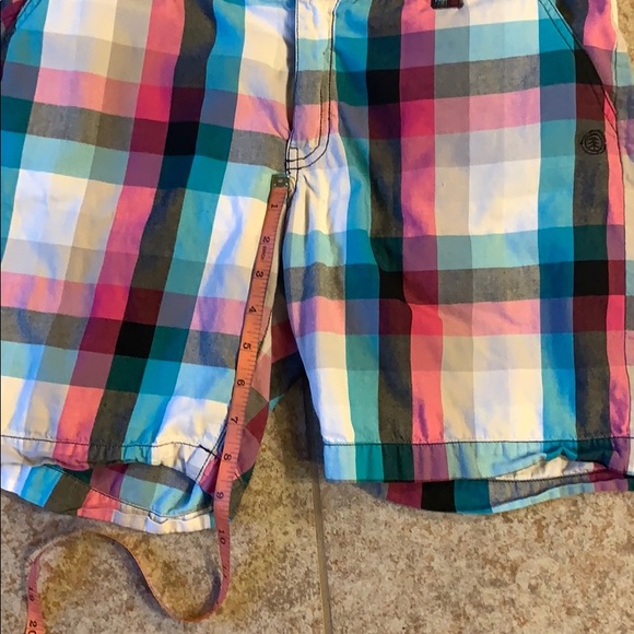 Element Shorts - Picture 2 of 6